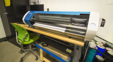 Image of the Roland VersaStudio BN-20 Vinyl Printer in the IMRC Center's Prototyping Lab