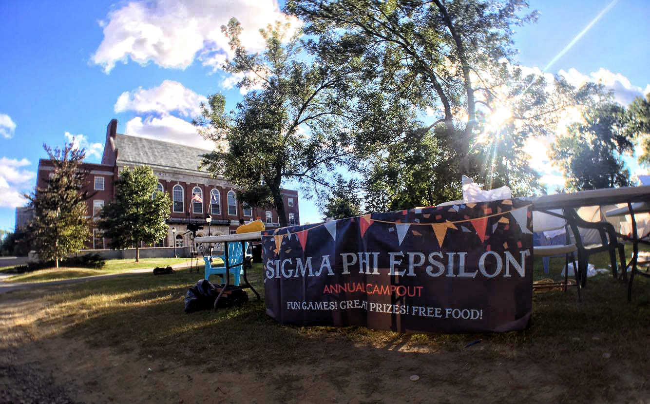 Sigma Phi Epsilon Banner and Table